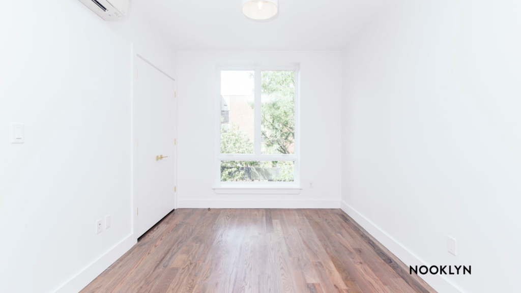 484 Gates Avenue #4A - Photo 1