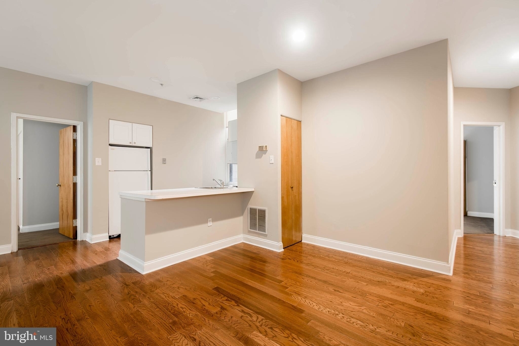 1600 Walnut Street - Photo 5