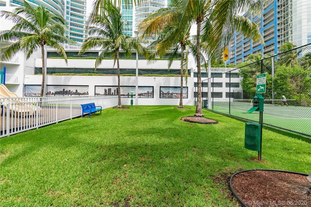 2101 Brickell Ave - Photo 5