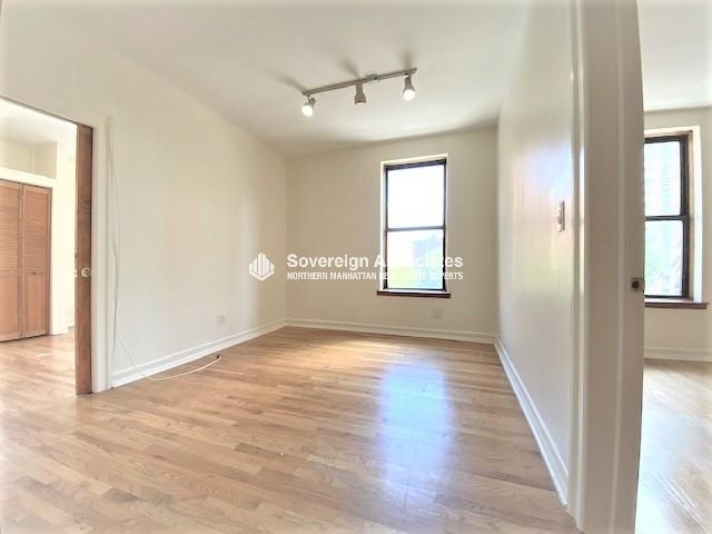 122 La Salle Street - Photo 1