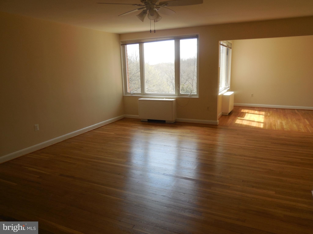 2400 41st Street Nw - Photo 3