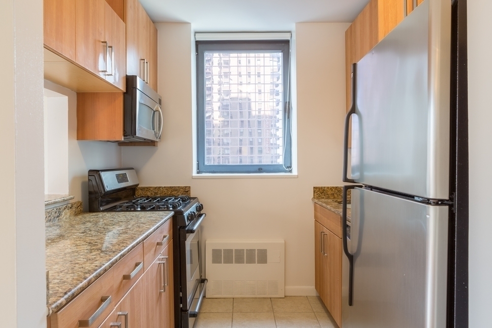 235 W 48th Street - Photo 1