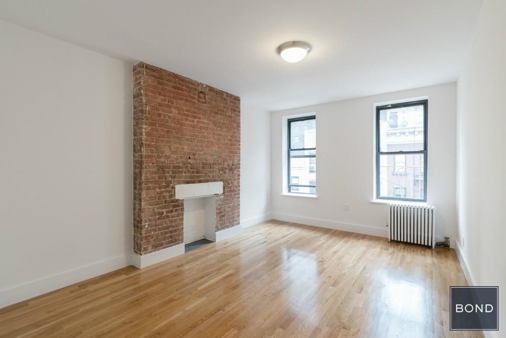 239 East 24th Street - Photo 0