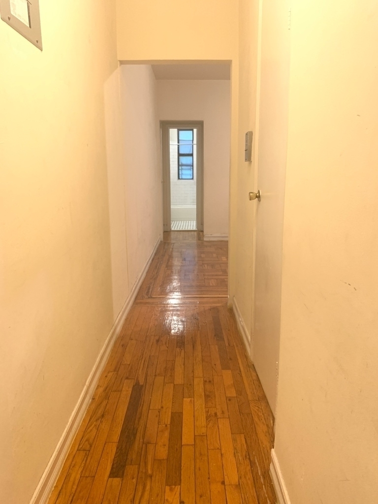 75 Ellwood Street - Photo 0