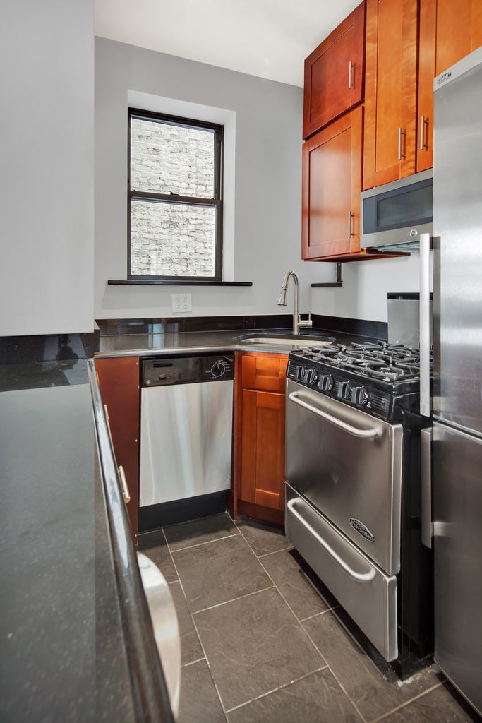 Mott Street at Prince Street - Photo 1