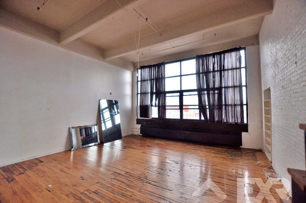 Monarch Factory Loft - Photo 2