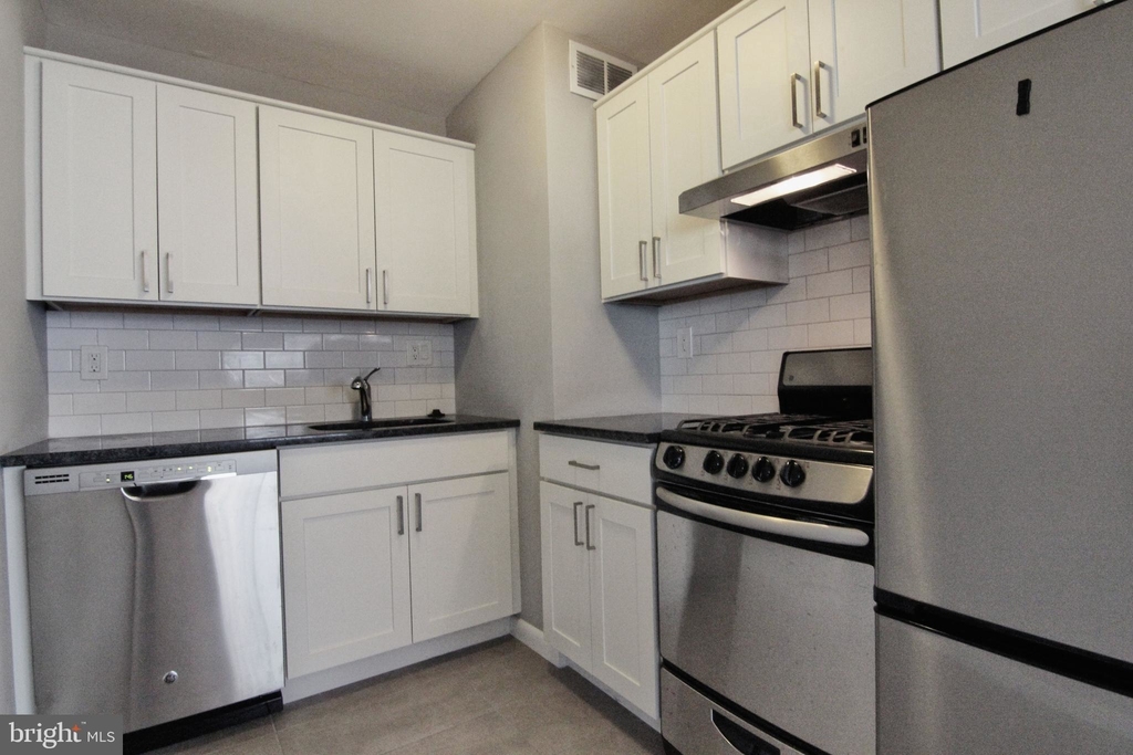 1601 18th Street Nw - Photo 5