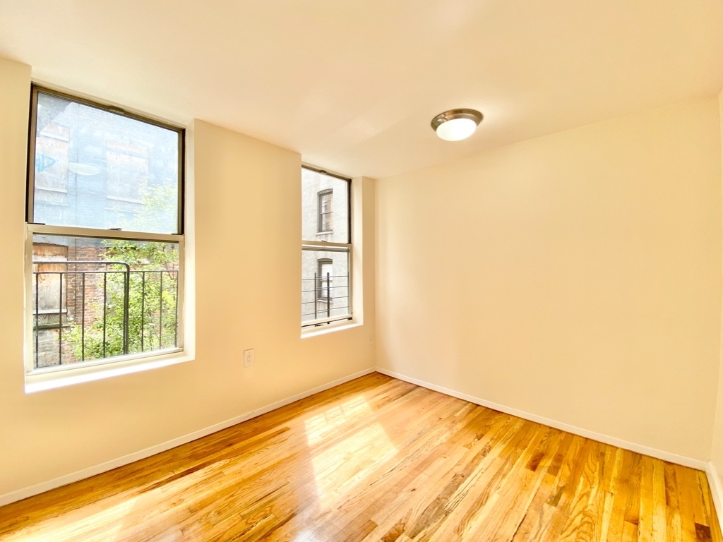 536 West 143rd Street - Photo 6