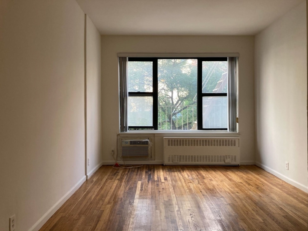 424 East 57th Street - Photo 5