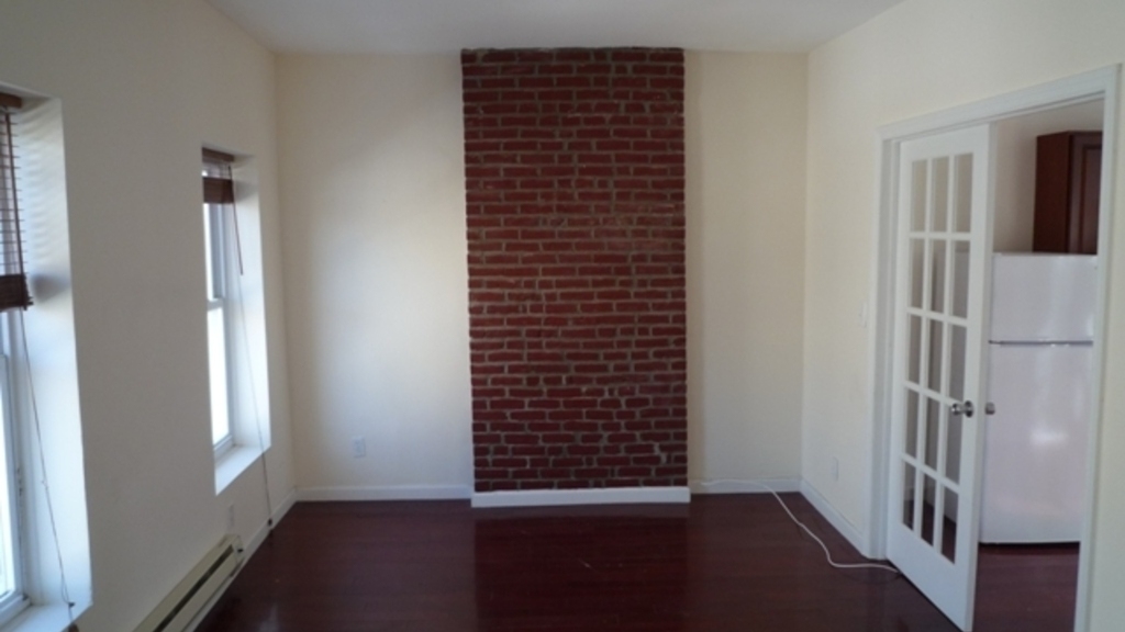 1420 Putnam Avenue - Photo 1