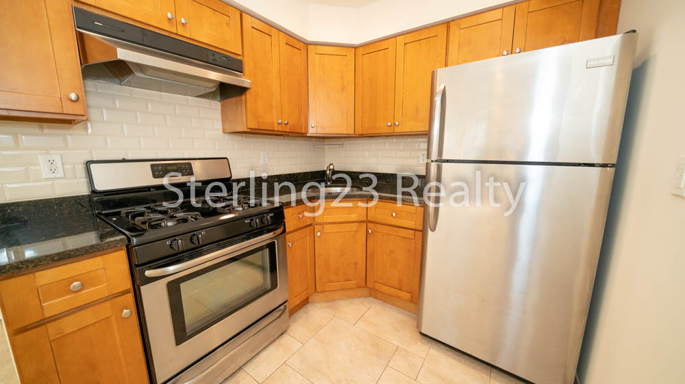 30-11 30th Street - Photo 8