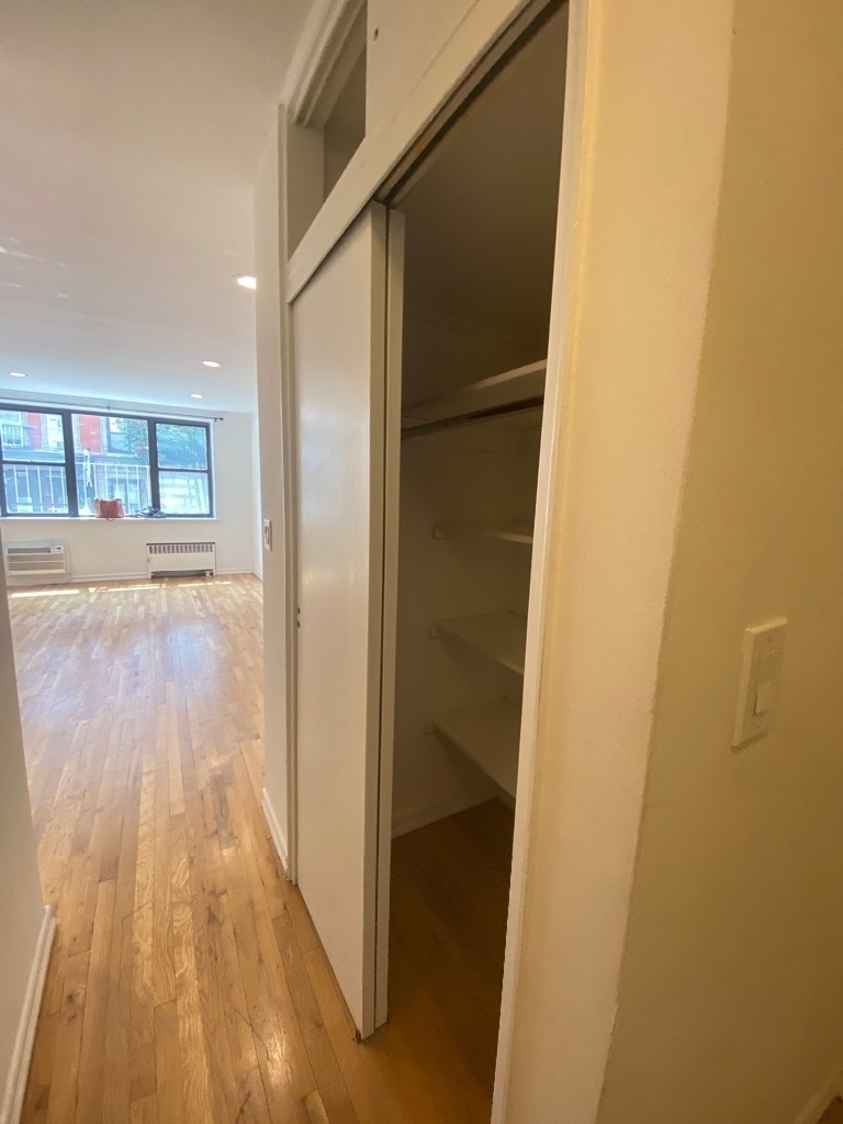 311 East 84th Street - Photo 3