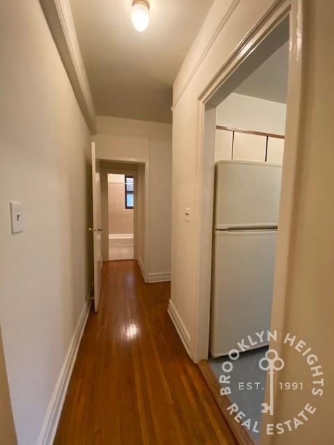 200 Clinton Street - Photo 8