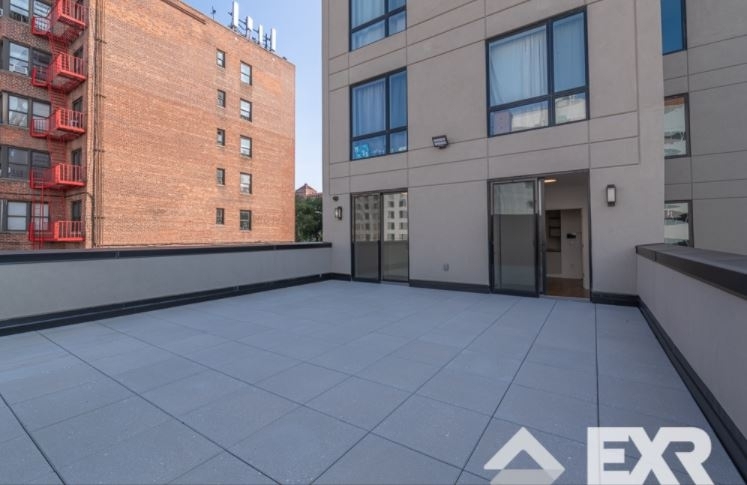 782 New York Avenue - Photo 3