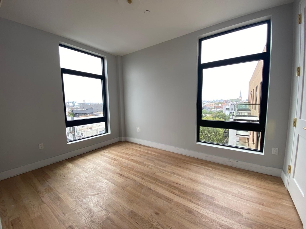 1056 Manhattan Avenue - Photo 1