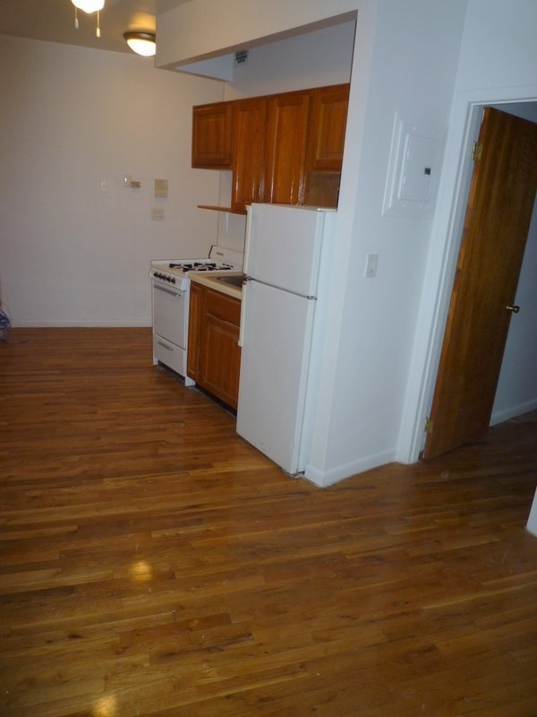 37 1/2 Allen Street - Photo 1