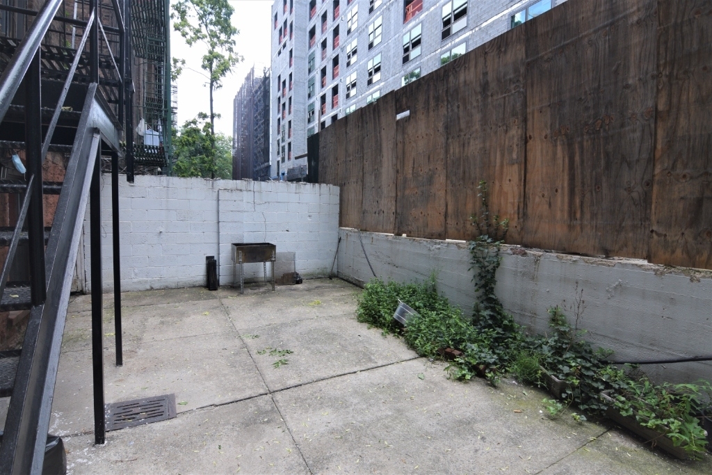 142 West 109th Street - Photo 10