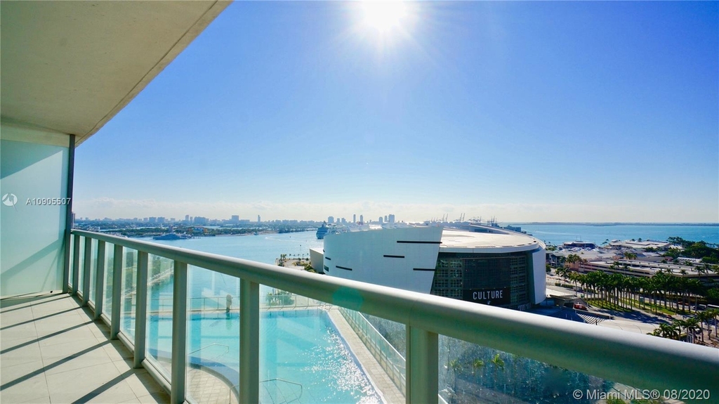 888 Biscayne Blvd - Photo 0