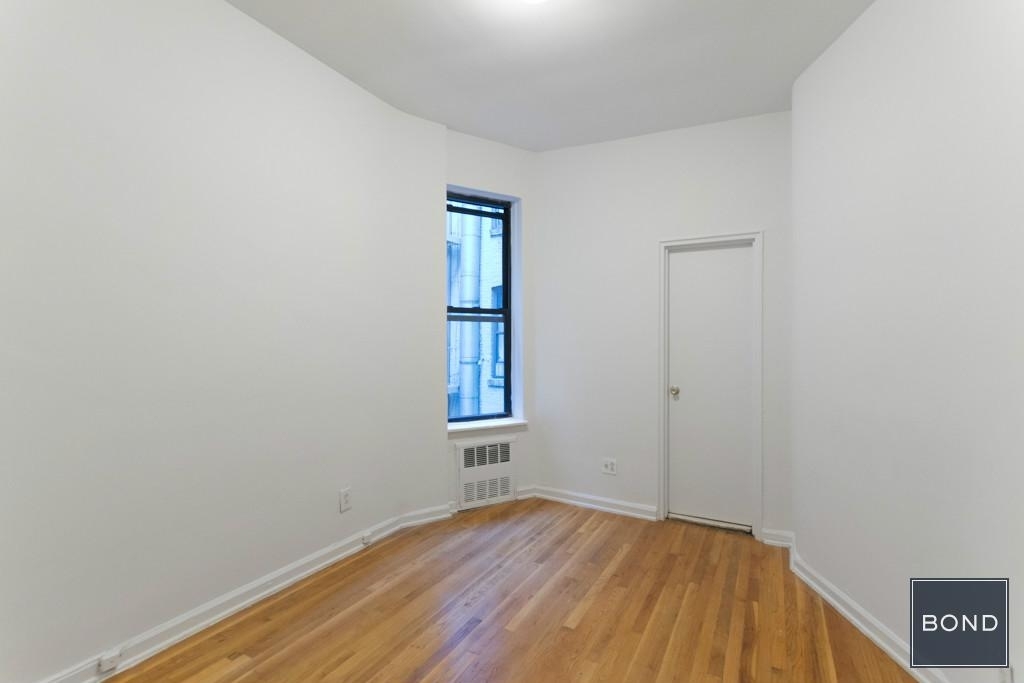 502 East 88 Street - Photo 3