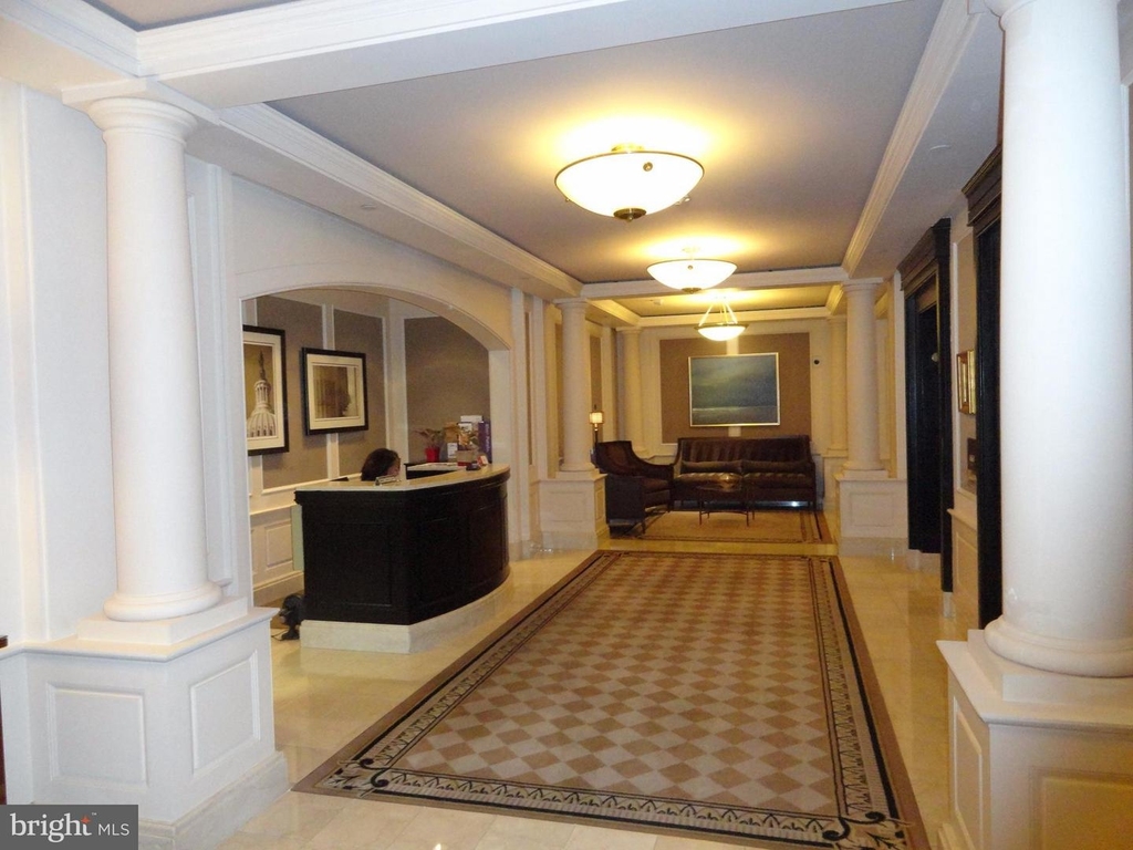 801 Pennsylvania Ave Nw #1226 - Photo 2