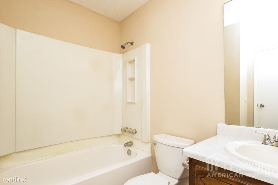 4033 Majestic Drive Sw - Photo 6