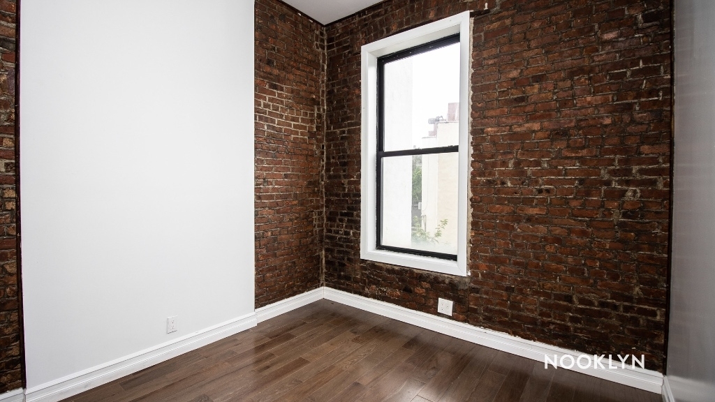 920 Fulton St Clinton Hill - Photo 4