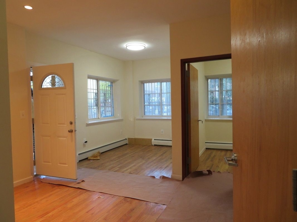 104 East 28th Street - Photo 5