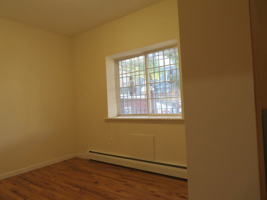 104 East 28th Street - Photo 6