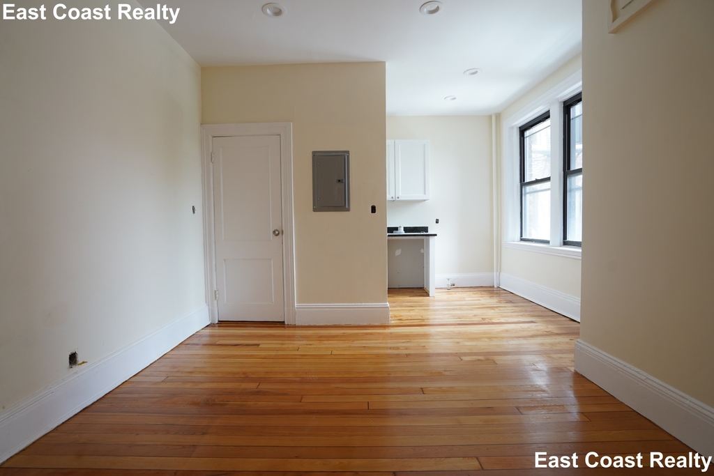 1212 Commonwealth Ave. - Photo 2