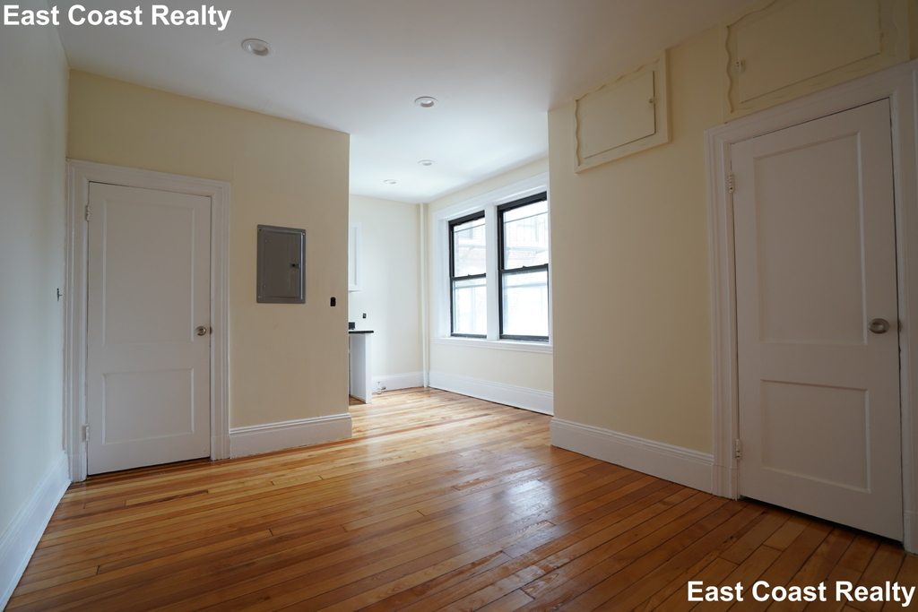 1212 Commonwealth Ave. - Photo 0