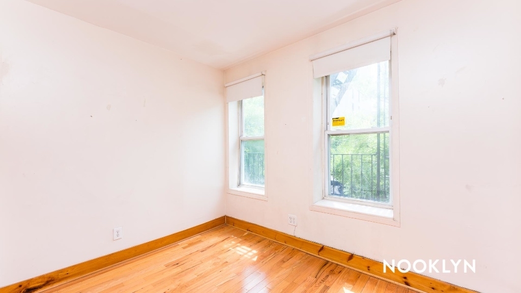 559 St Johns Pl - Unit: 2F - Photo 0