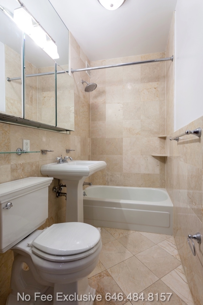 330 East 6th Street, #2R - Photo 8