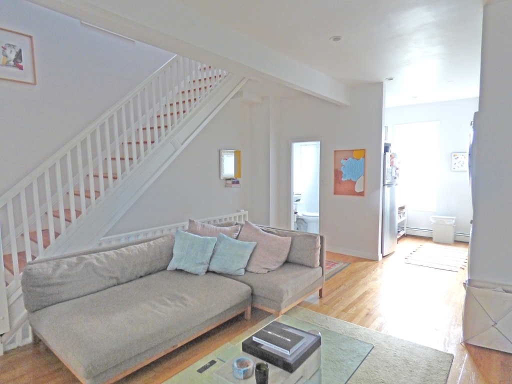 187 Bainbridge Street - Photo 1