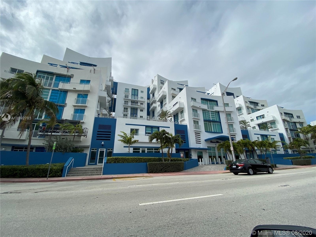 7600 Collins Ave - Photo 43