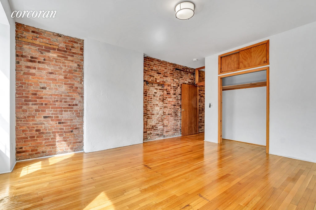 151 5th Avenue - Photo 4