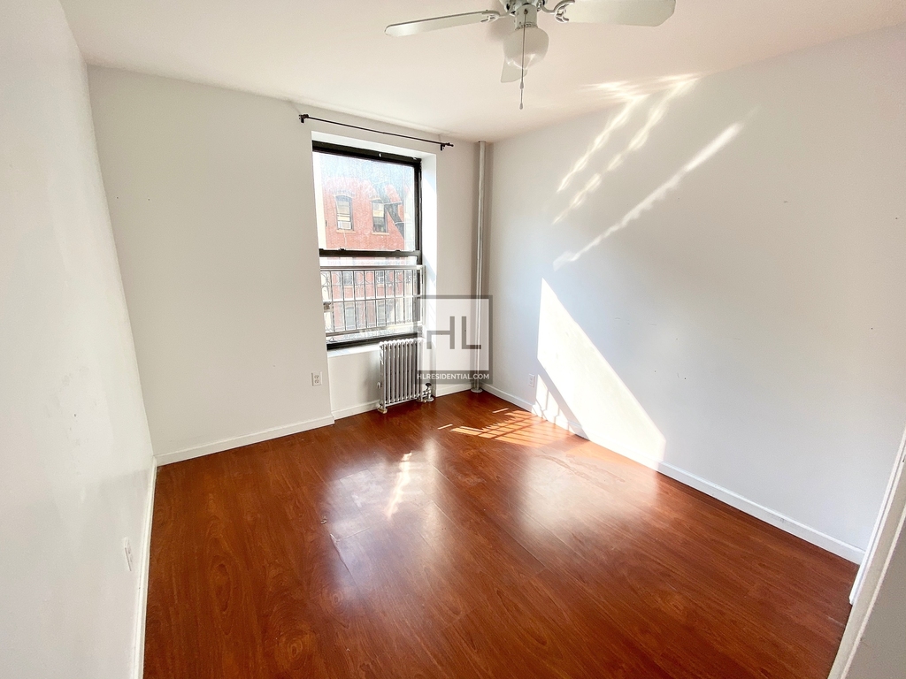 124 Mott Street - Photo 0