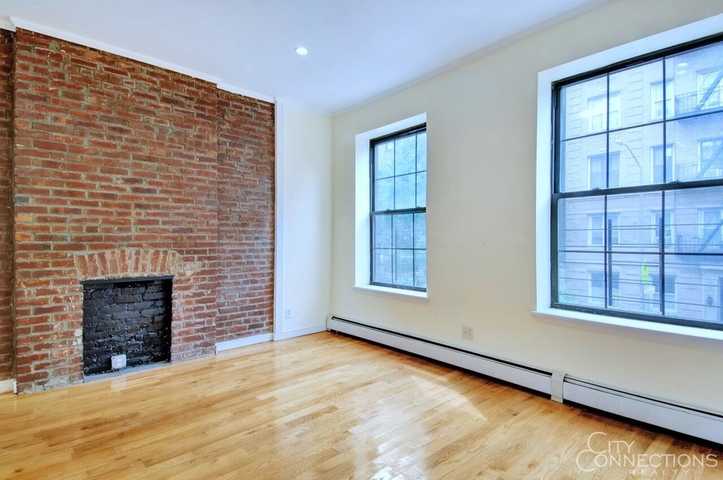 501 W 150th St - Photo 2