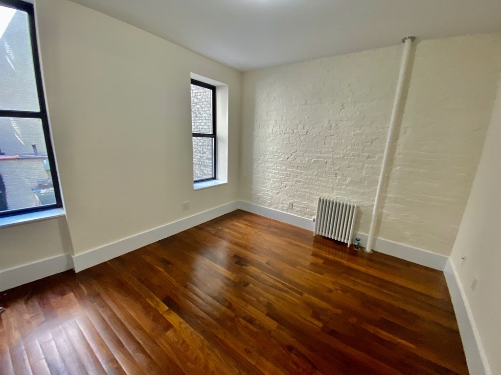 455 Hudson Street - Photo 4