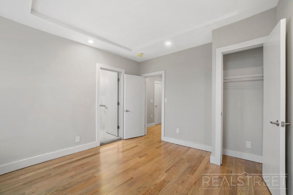 253 East 93rd St - Photo 8