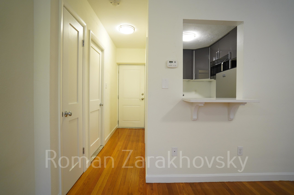 12 Marion St. - Photo 4