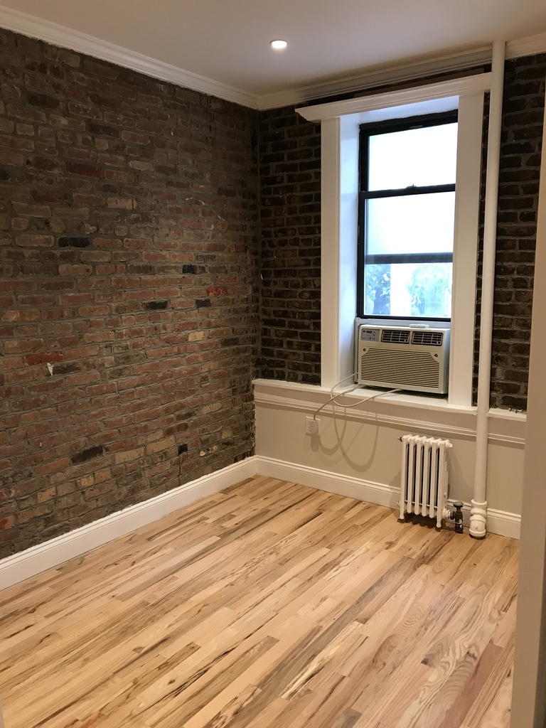 620 East 6th Street - Photo 6