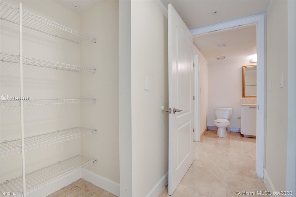 1800 N Bayshore Dr Apt 3310 - Photo 20