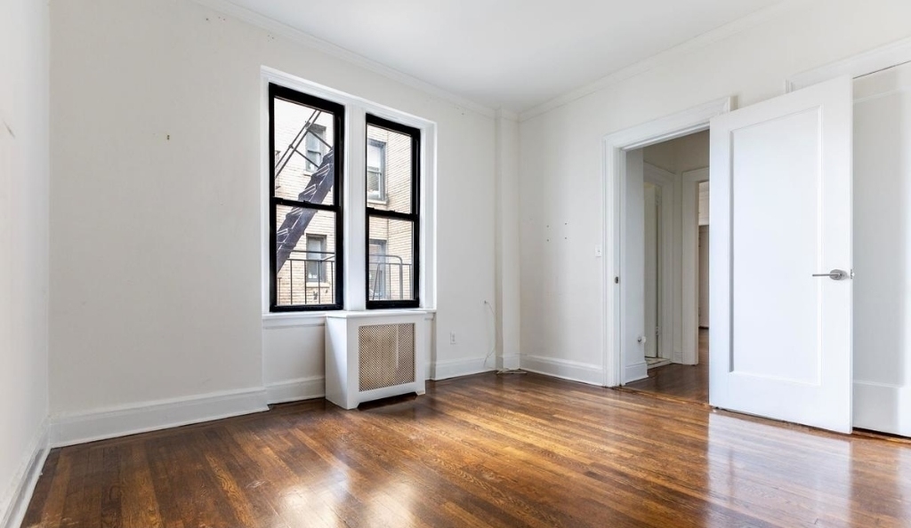 71 West 12th Street - Photo 2