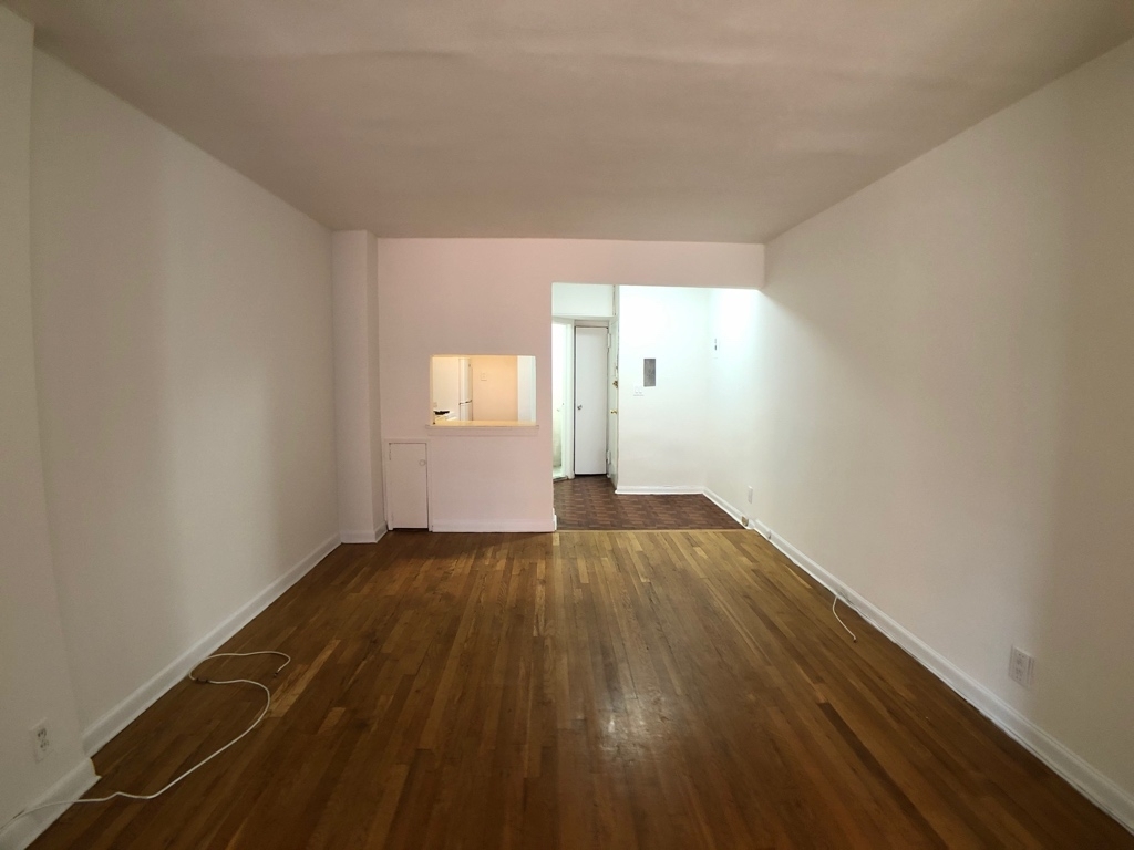 239 east 80th street - Photo 1