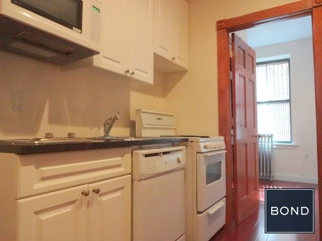 256 East 10th Street - Photo 7