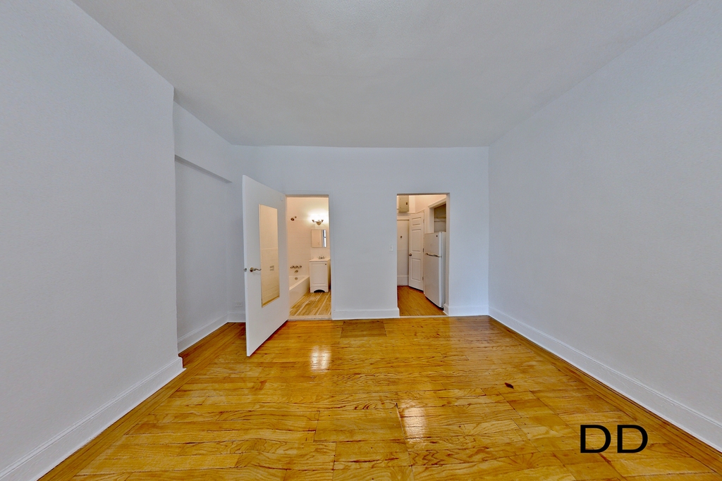 1425 3rd Avenue - Photo 1