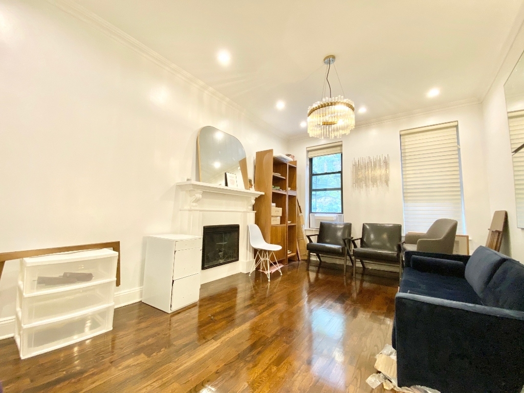 435 West 24th Street - Photo 0