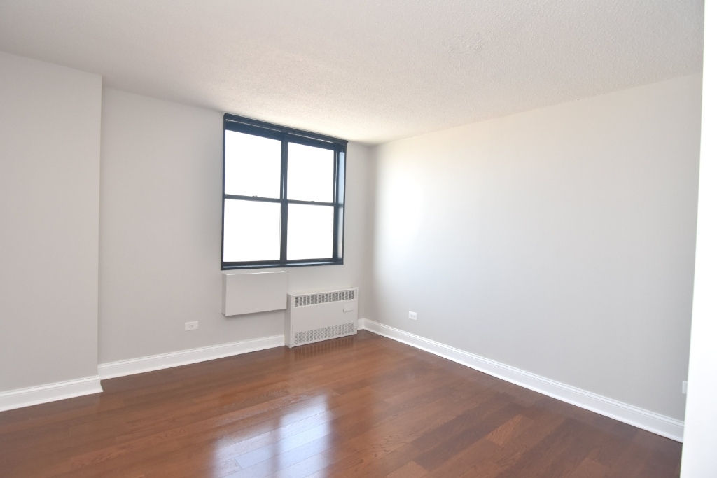 3333 Broadway - Photo 6