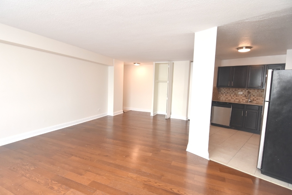 3333 Broadway - Photo 1