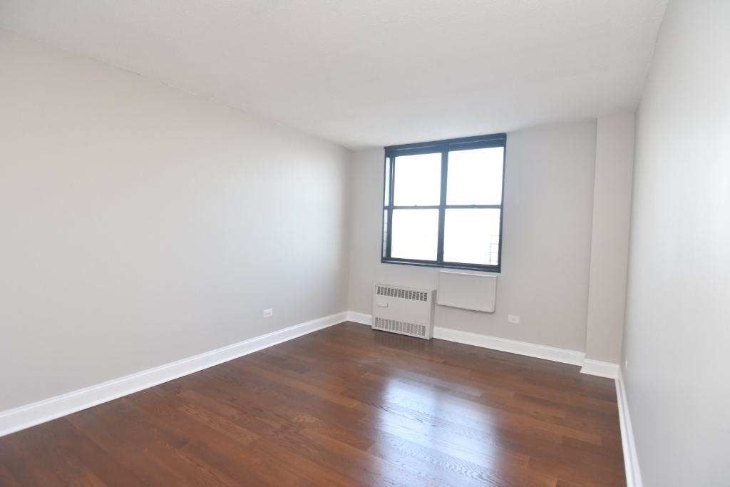 3333 Broadway - Photo 5